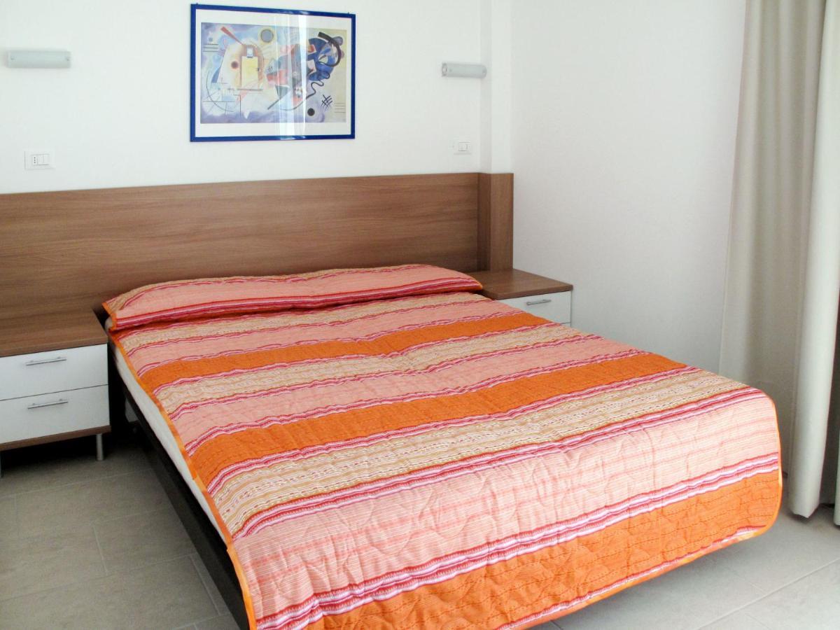 Apartment Fiore-2 By Interhome Lignano Sabbiadoro Exteriör bild